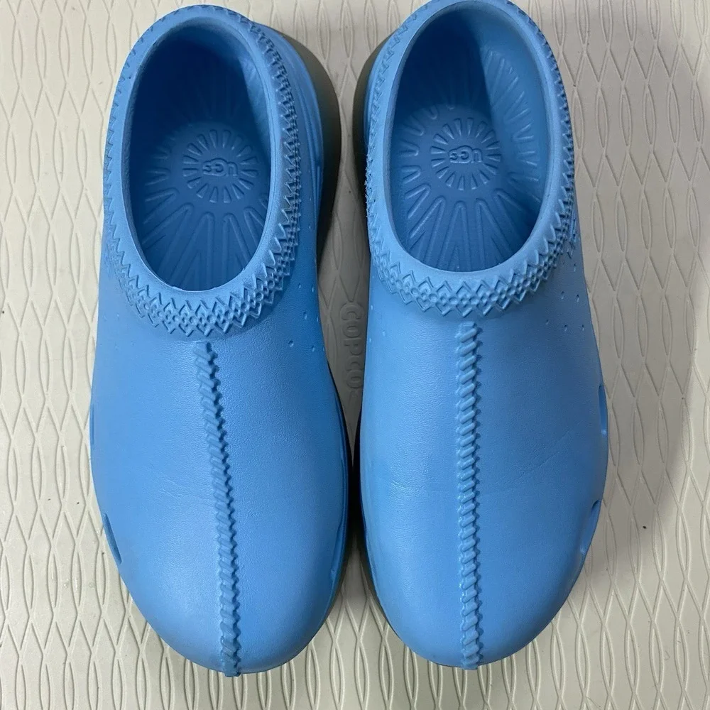 UGG Girls/boys size K2 Blue‎ Tasman sport slip ons Clogs. Wedge